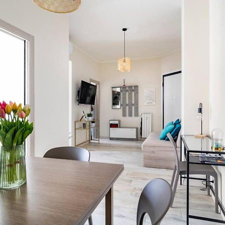 Snt Apartment - City Center Бергамо Екстер'єр фото