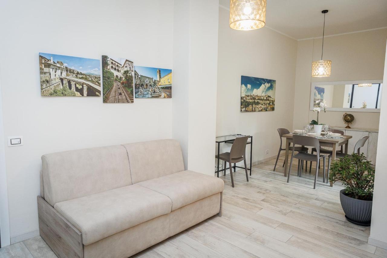 Snt Apartment - City Center Бергамо Екстер'єр фото